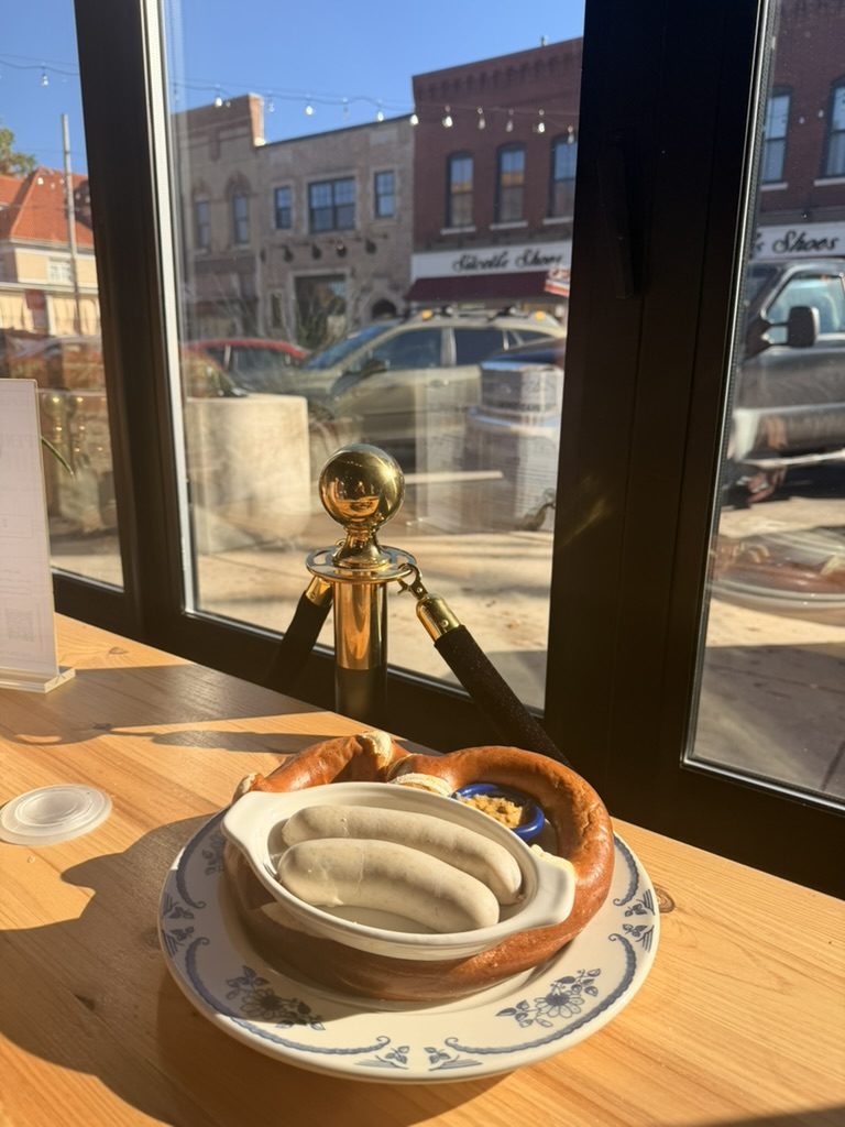 Weißwurst & Brezel in the morning sun