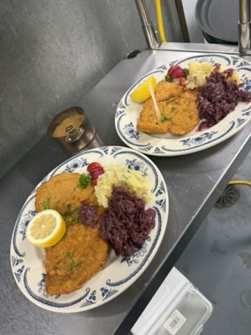 Schnitzel, fresh out of the Küche